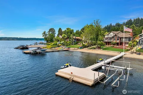 4239 206th Ave SE, Sammamish, WA 98075