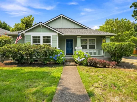 1873 Palisade Blvd, Dupont, WA 98327