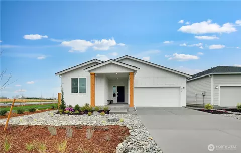 17924 140th Ave E, Puyallup, WA 98374