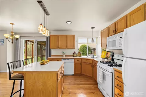 Kitchen - 307 Rowe St NW, Orting, WA 98360 photo 1 of 3