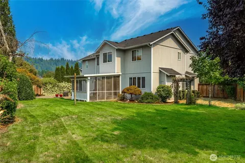 Exterior - 307 Rowe St NW, Orting, WA 98360 photo 4 of 6