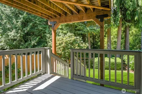 Exterior - 18710 22nd Dr SE, Bothell, WA 98012 photo 4 of 5