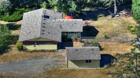 Exterior - 24201 42nd Ave E, Spanaway, WA 98387 photo 11 of 11