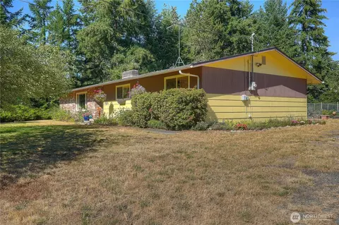 Exterior - 24201 42nd Ave E, Spanaway, WA 98387 photo 4 of 11