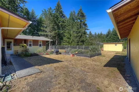 Exterior - 24201 42nd Ave E, Spanaway, WA 98387 photo 10 of 11