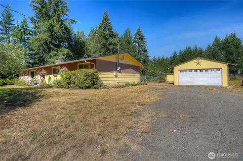 Exterior - 24201 42nd Ave E, Spanaway, WA 98387 photo 3 of 11