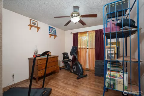 Bedroom - 24201 42nd Ave E, Spanaway, WA 98387 photo 4 of 4