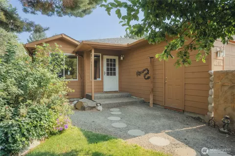 202 W Mount Baker Ct, Ellensburg, WA 98926