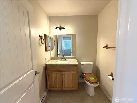 Bath - 62 Heron Loop, Republic, WA 99166 photo 2 of 3