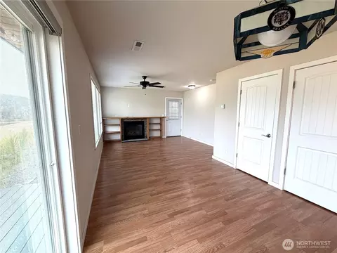 Living - 62 Heron Loop, Republic, WA 99166 photo 3 of 4