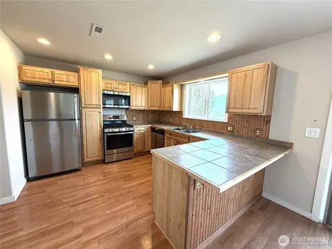 Kitchen - 62 Heron Loop, Republic, WA 99166 photo 2 of 2