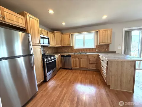 Kitchen - 62 Heron Loop, Republic, WA 99166 photo 1 of 2