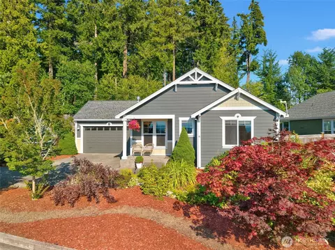 20276 Hillsong Pl NE, Poulsbo, WA 98370