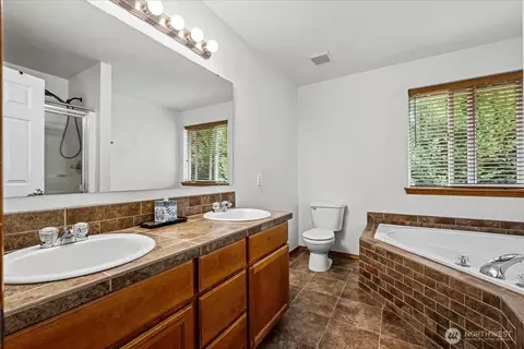 Bath - 2101 199th St E, Spanaway, WA 98387 photo 1 of 2