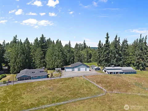 3915 Silvana Terrace Rd, Stanwood, WA 98292