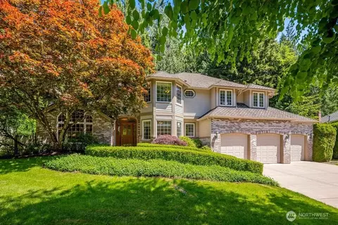 19710 222nd Ave NE, Woodinville, WA 98077