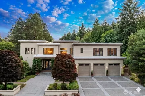 2 Crescent Ky SE, Bellevue, WA 98006