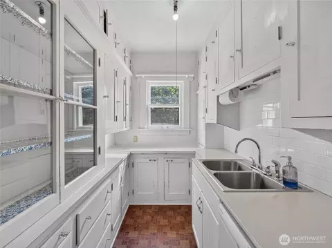 Kitchen - 1409 Marion St, Enumclaw, WA 98022 photo 1 of 2