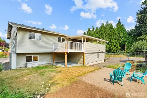 Exterior - 12817 48th Dr SE, Everett, WA 98208 photo 8 of 10
