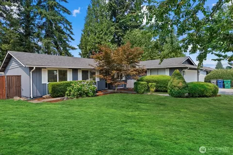 16749 128th Ave SE, Renton, WA 98058