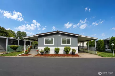 3611 NE I St #6, Auburn, WA 98002