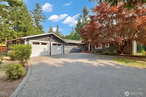 635 NE Stenman Ln, Poulsbo, WA 98370