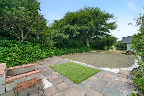 363 Geoduck Loop SW, Ocean Shores, WA 98569