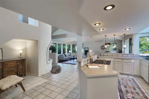 627 N Waugh Rd, Mount Vernon, WA 98273
