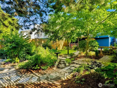 Exterior - 1918 S Waite St, Seattle, WA 98144 photo 6 of 11