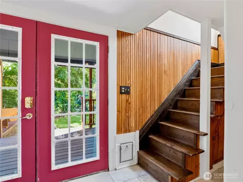 Entry Way - 1918 S Waite St, Seattle, WA 98144 photo 4 of 4