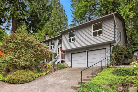 12016 106th Ave NE, Kirkland, WA 98034