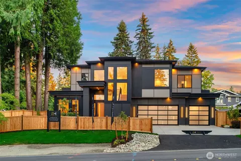 15019 SE 16th St, Bellevue, WA 98007