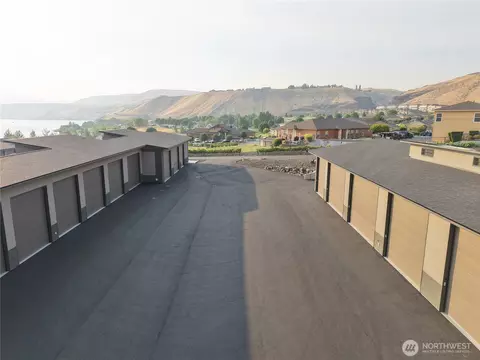 23595 Canopy Dr NW #16, Quincy, WA 98848
