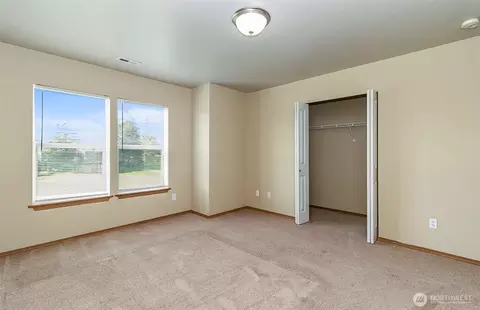 Bedroom - 2905 11th St #B, Everett, WA 98201 photo 3 of 8
