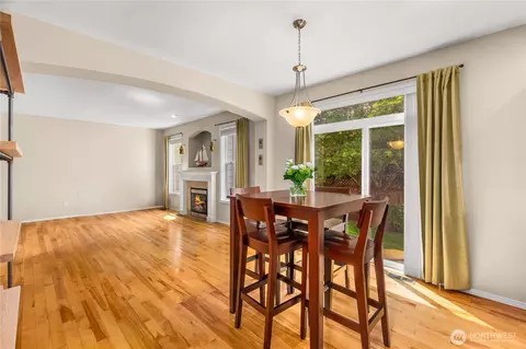Dining - 6951 Radius Loop SE, Olympia, WA 98513 photo 1 of 1