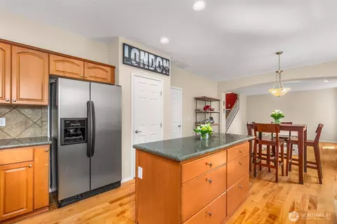 Kitchen - 6951 Radius Loop SE, Olympia, WA 98513 photo 4 of 5