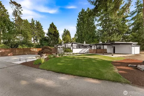 25657 Marine View Dr S, Des Moines, WA 98198