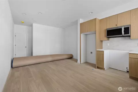 Living - 1825 E Pine St, Seattle, WA 98122 photo 3 of 3