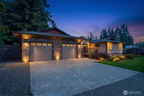 18804 64th Ave NE, Kenmore, WA 98028