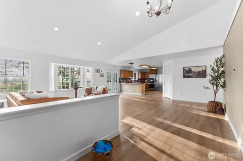 Entry Way - 41926 212th Ave SE, Enumclaw, WA 98022 photo 1 of 1