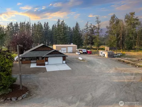 Exterior - 41926 212th Ave SE, Enumclaw, WA 98022 photo 5 of 7