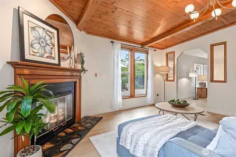 Living - 23730 9th Pl W, Bothell, WA 98021 photo 3 of 7