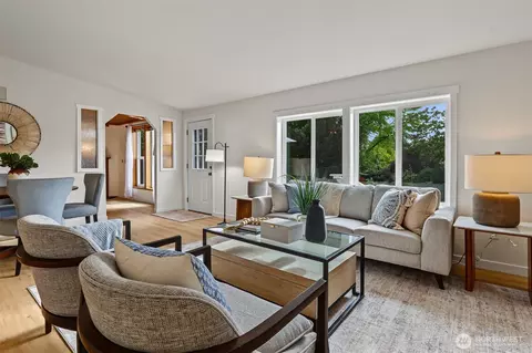 Living - 23730 9th Pl W, Bothell, WA 98021 photo 4 of 7