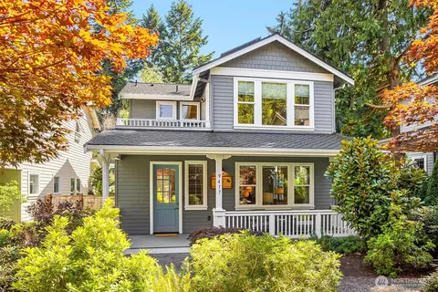 9417 NE 128th St, Kirkland, WA 98034