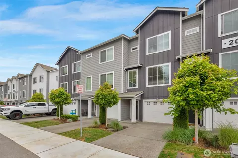 2009 101st Ave SE #3, Lake Stevens, WA 98258