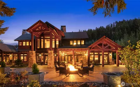 71 Quick Creek Ln, Cle Elum, WA 98922