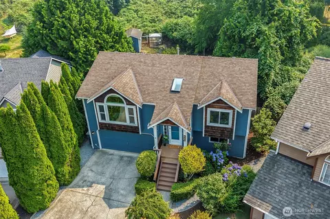 302 18th Pl, Snohomish, WA 98290