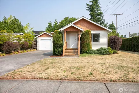 1227 E Indiana St, Bellingham, WA 98226