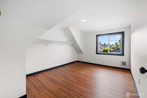 Bedroom - 2104 Rockefeller Ave #1716, Everett, WA 98201 photo 5 of 6