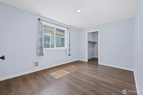 Bedroom - 2104 Rockefeller Ave #1716, Everett, WA 98201 photo 2 of 6